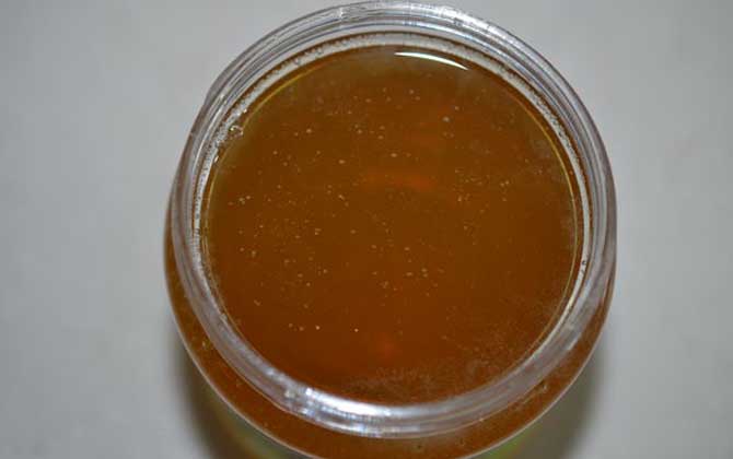 三七粉加蜂蜜做面膜能祛斑吗？