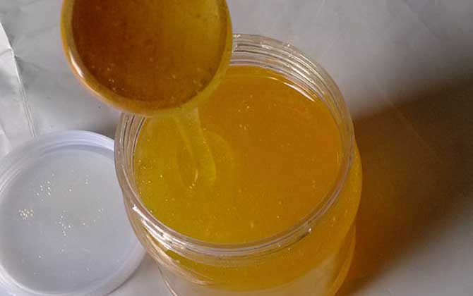 三七粉蜂蜜面膜的功效及简单做法