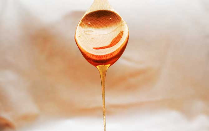 蜂蜜加蛋清做面膜能祛斑吗？