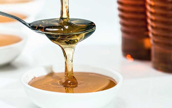喝蜂蜜水有什么好处？经常喝不但能增强体质，而且还能美容养颜！